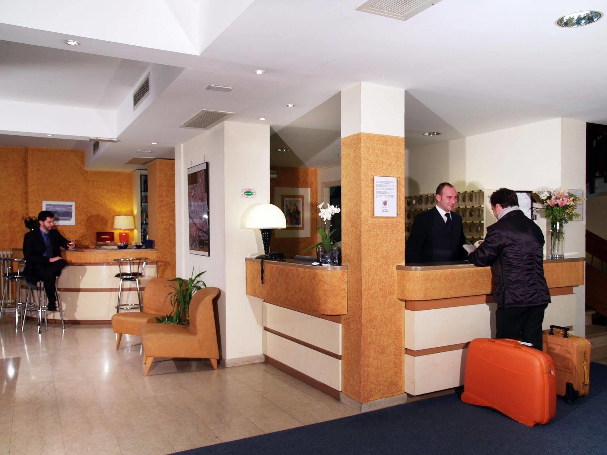 Hotel Meridiana Florencja Zewnętrze zdjęcie