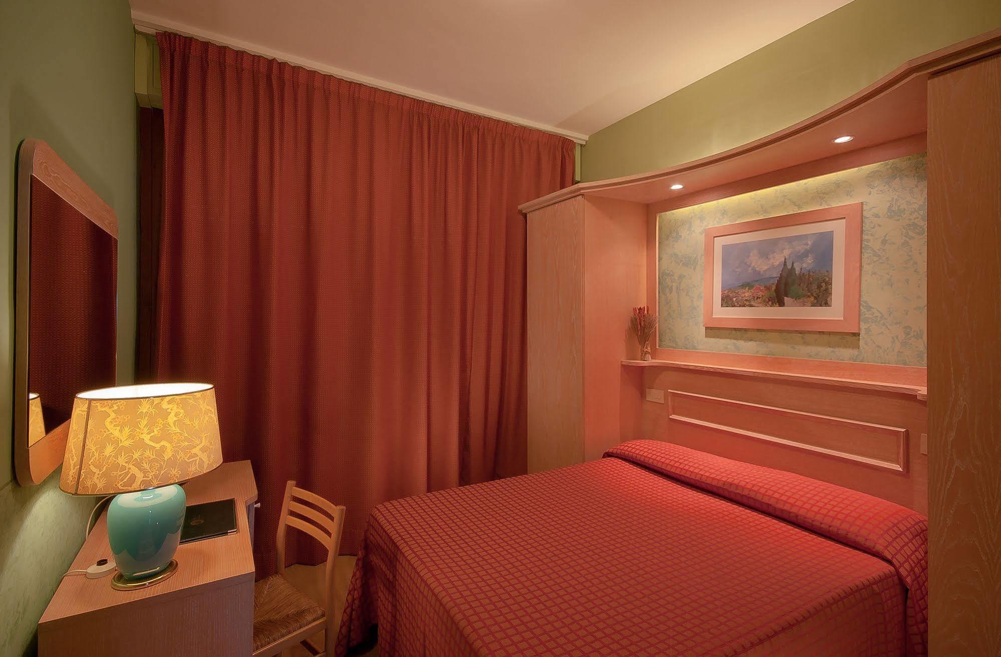 Hotel Meridiana Florencja Zewnętrze zdjęcie